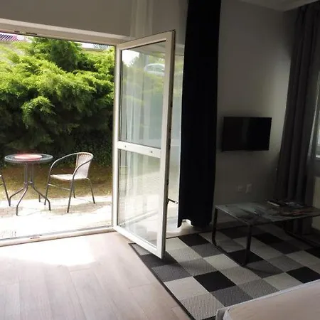 Ira Apartmán *